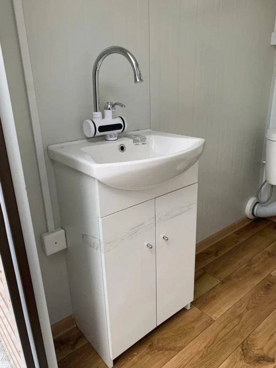 Doppelter Sanitärcontainer mit Abwassertank (weiß) – WC-Container mit integriertem Fäkalientank – Image 8