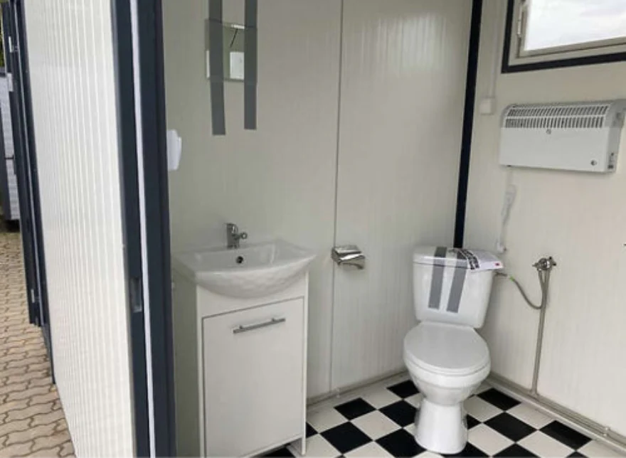 Sanitärcontainer 4 x 2 m mit Dusche und Doppel-WC – komplett ausgestatteter WC-Duschcontainer – Image 4